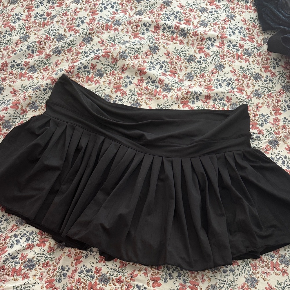 Elegant Black Pleated Skirt